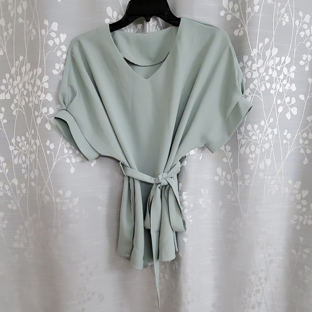 NWOT!  Oversized belted shirt